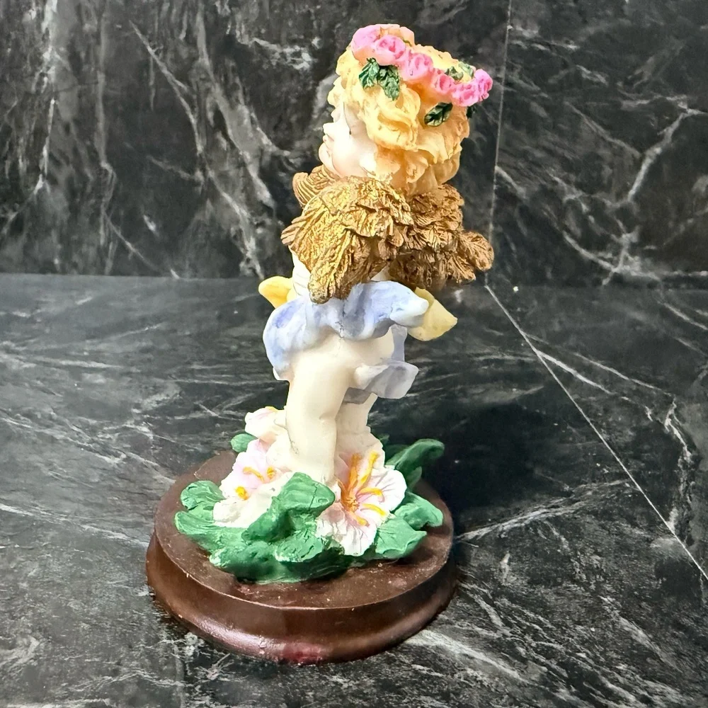 N/A angel figurines